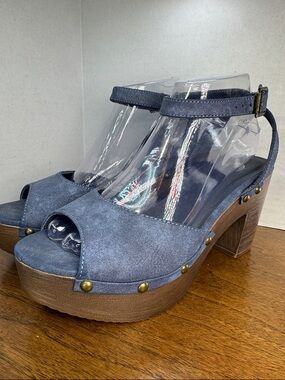 Journee Collection Women's Nairri Platform Block Heel Blue Dress Sandal, sz 9